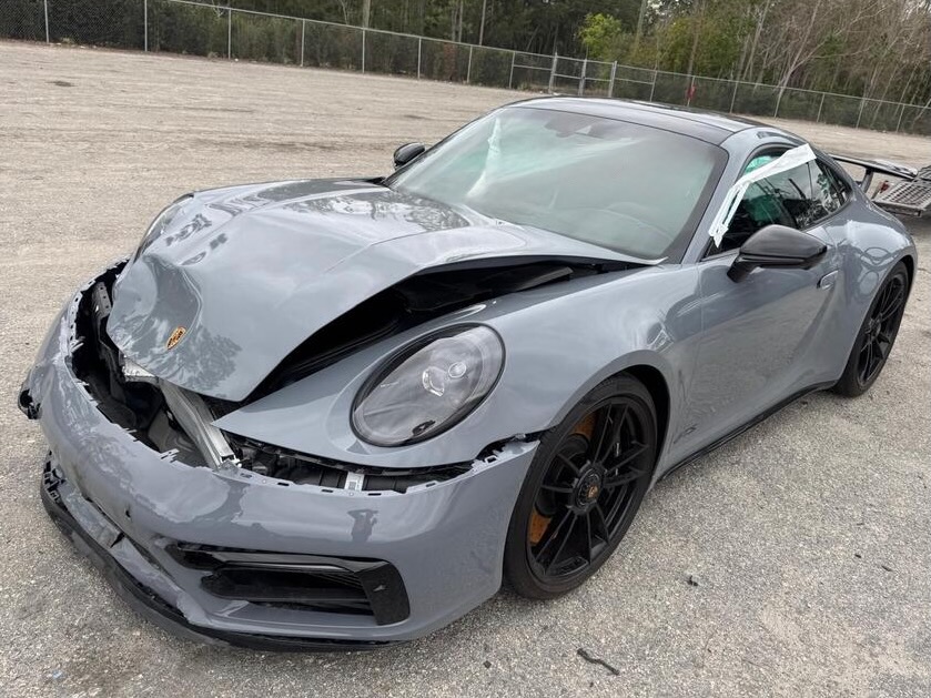 Porsche 911 Carrera GTS (992.1)