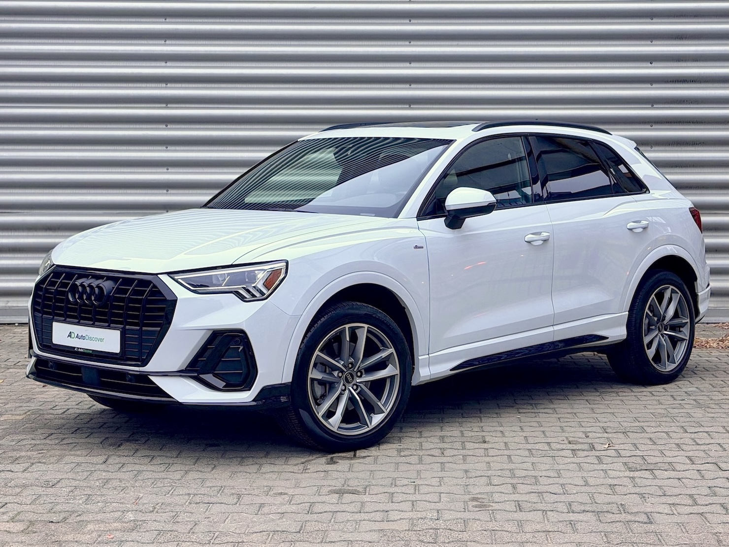 Audi Q3 Premium 45 TFSI S Line Black Optic