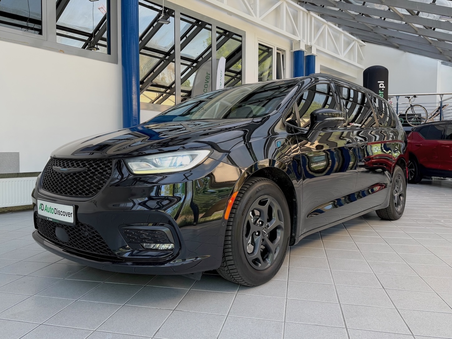 Chrysler Pacifica Plug-In EHybrid Limited S Appearance