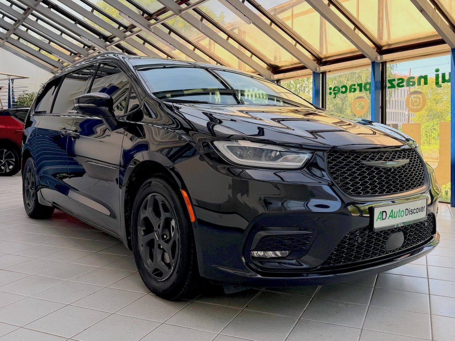 Chrysler Pacifica Plug-In EHybrid Limited S Appearance