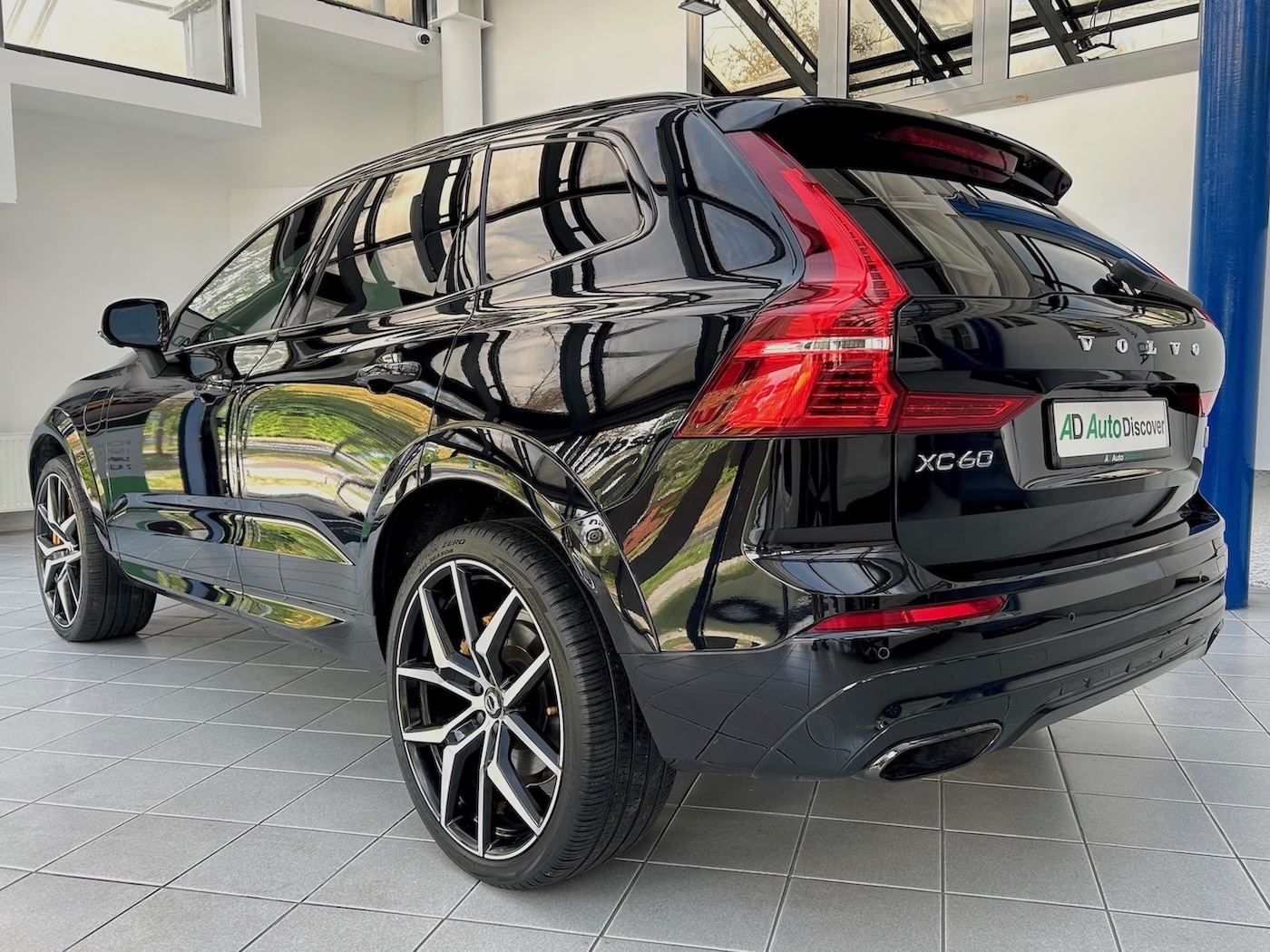 Volvo XC60 T8 Polestar Engineered (PHEV)