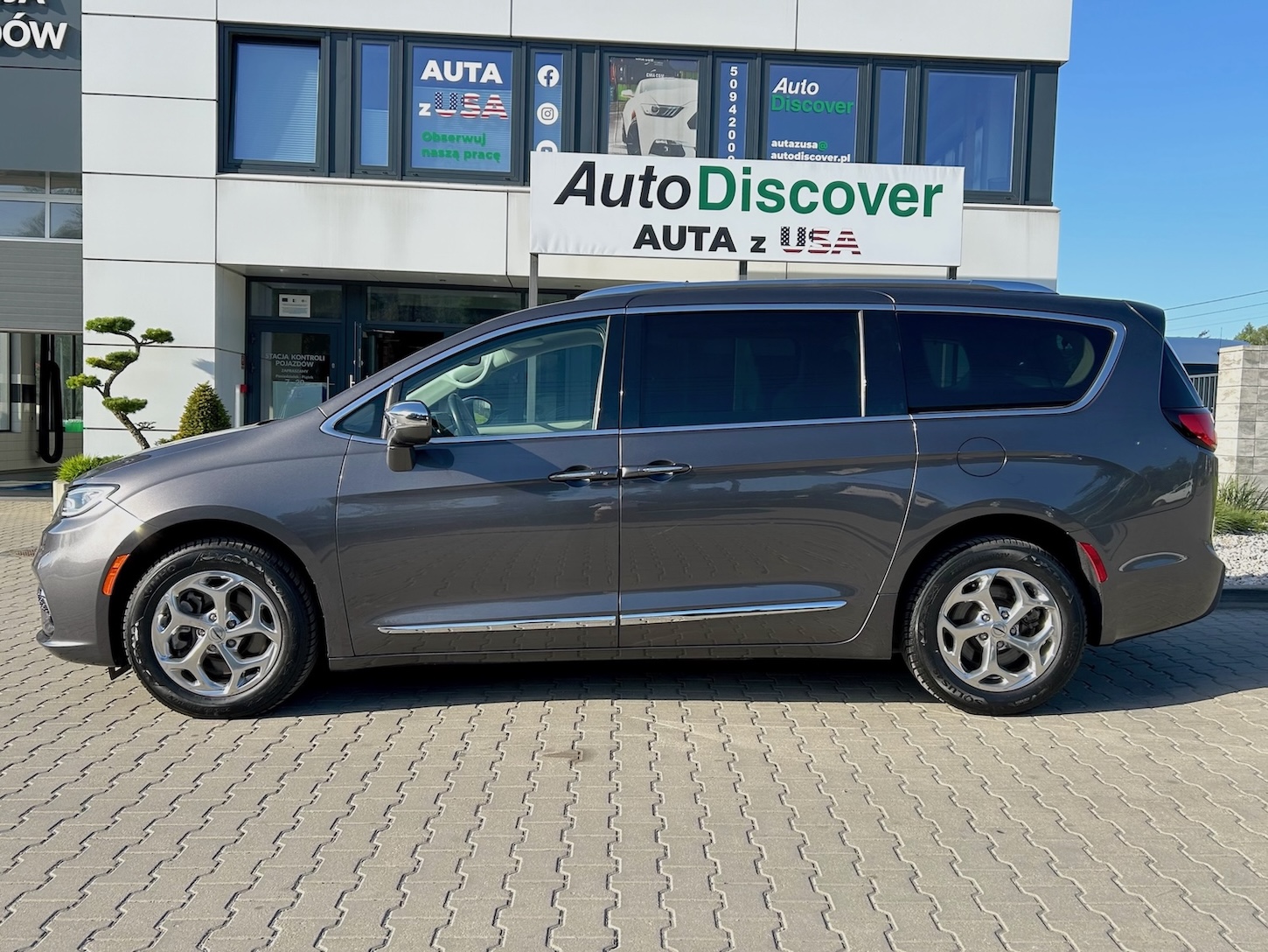 Chrysler Pacifica Limited AWD