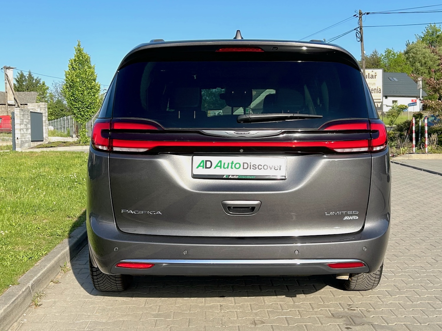 Chrysler Pacifica Limited AWD