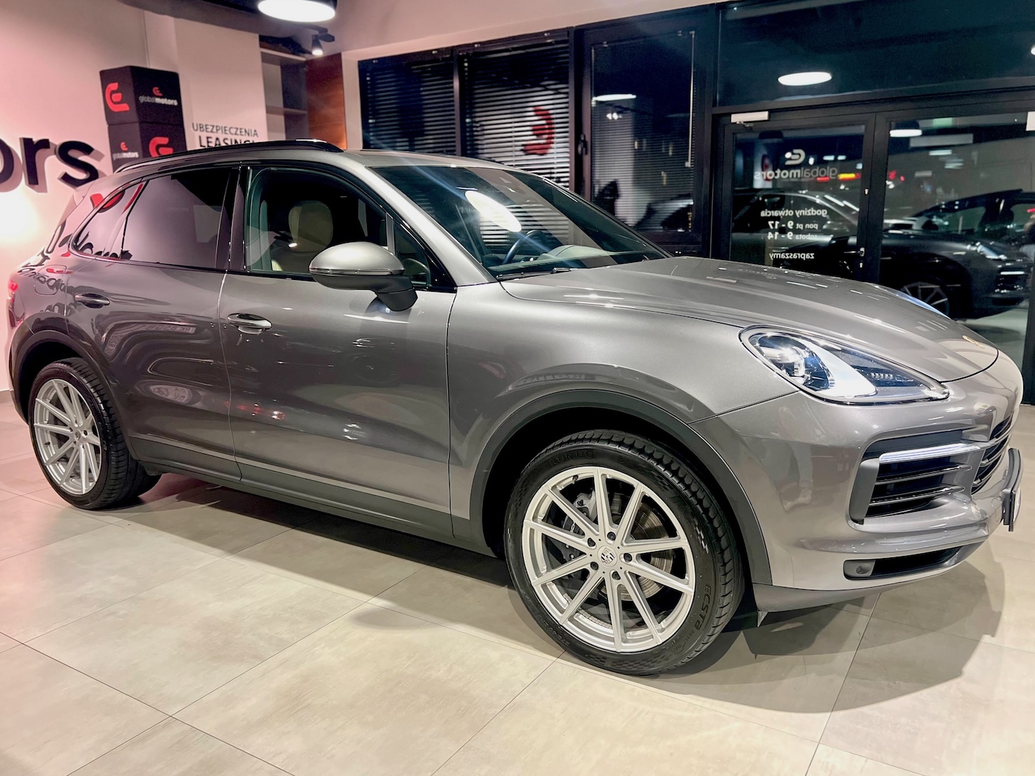 Porsche Cayenne (III)