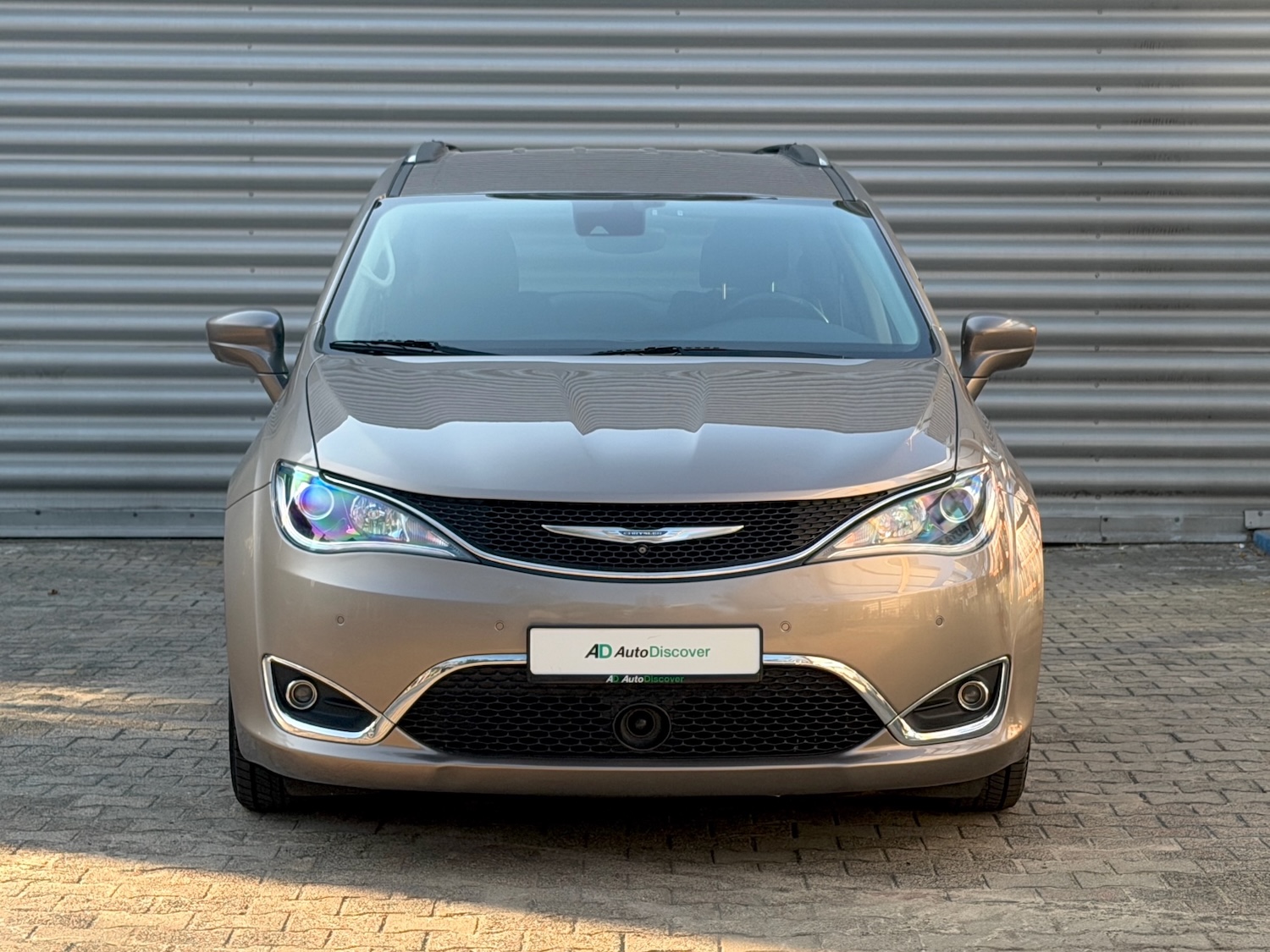 Chrysler Pacifica Touring L Advanced Safety