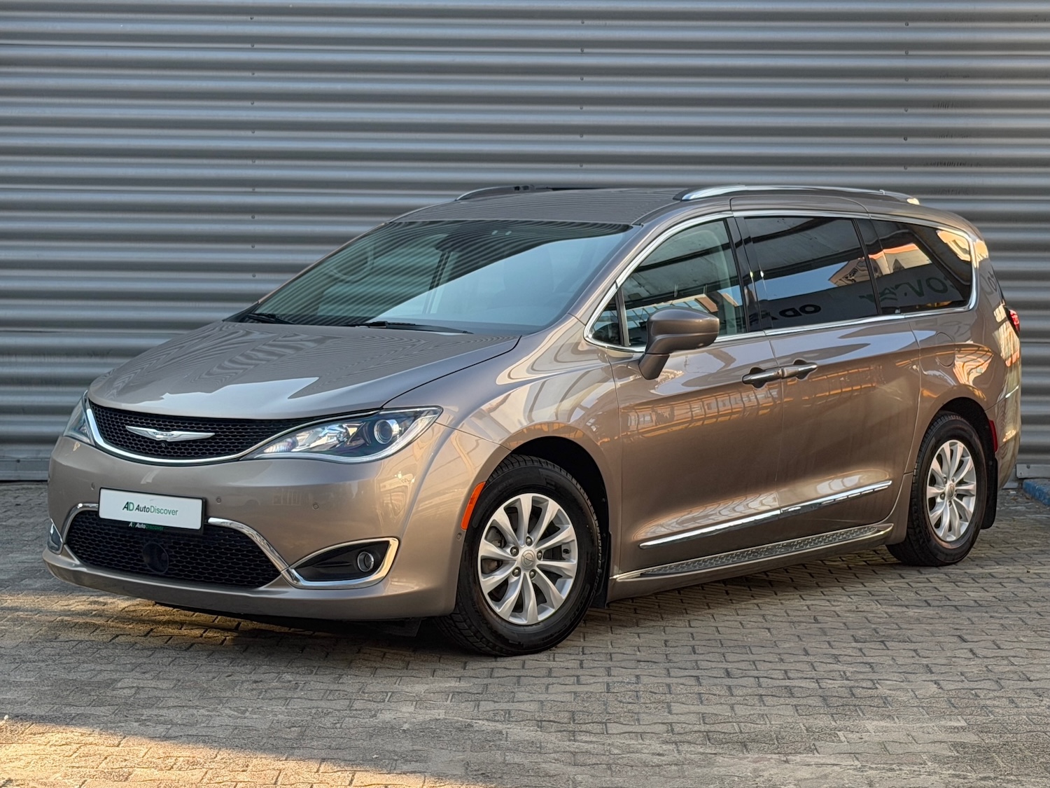 Chrysler Pacifica Touring L Advanced Safety