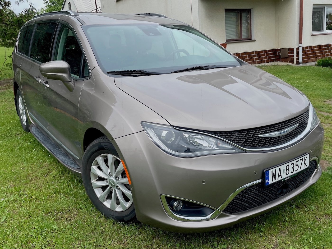 Chrysler Pacifica Touring L Advanced Safety