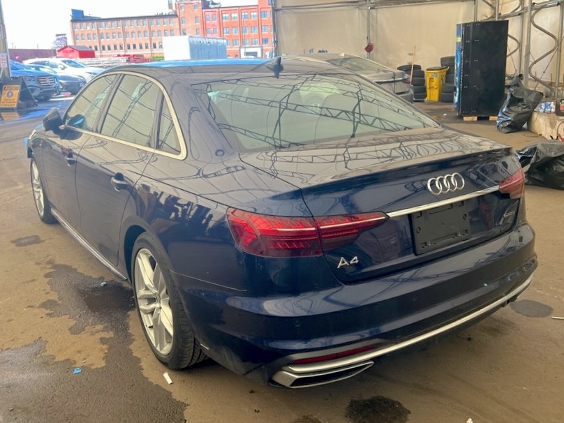 Audi A4 Premium 45 TFSI S Line (B9)